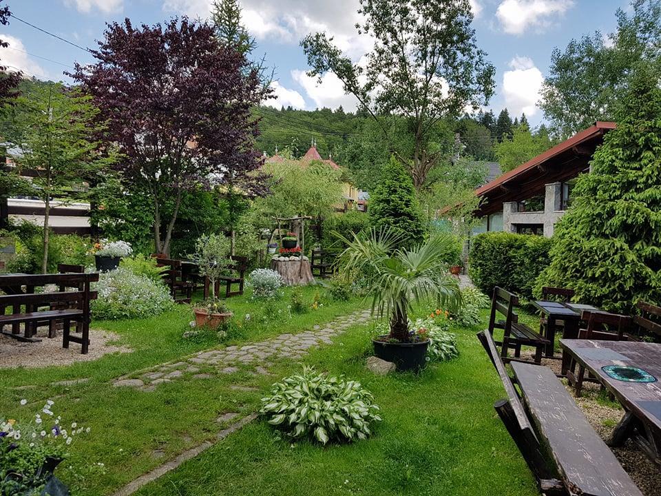 Pensiunea Liziera Buşteni Екстериор снимка